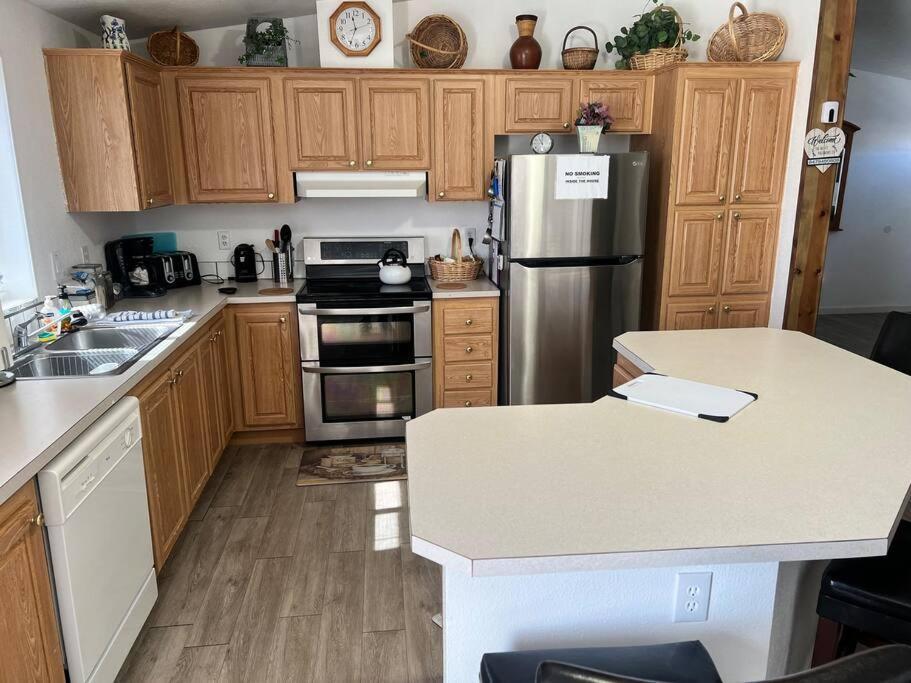 Death Valley/Prairiefire 3Bd/2Ba Home W/ Kitchen Pahrump Exteriör bild